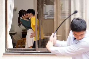 Đoạn phim bí mật mới công bố về một khách sạn an ninh ~ một cô gái trẻ xinh đẹp bị một anh chàng lực lưỡng quan hệ và liếm lồn cho đến khi cô rên rỉ vì sung sướng...