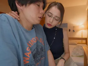 "Mẹ đỡ đầu" nghiện sex quá nhạy cảm