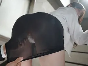 Gấu học chuyên ngành tâm sinh lý nhờ anh trai thực hành